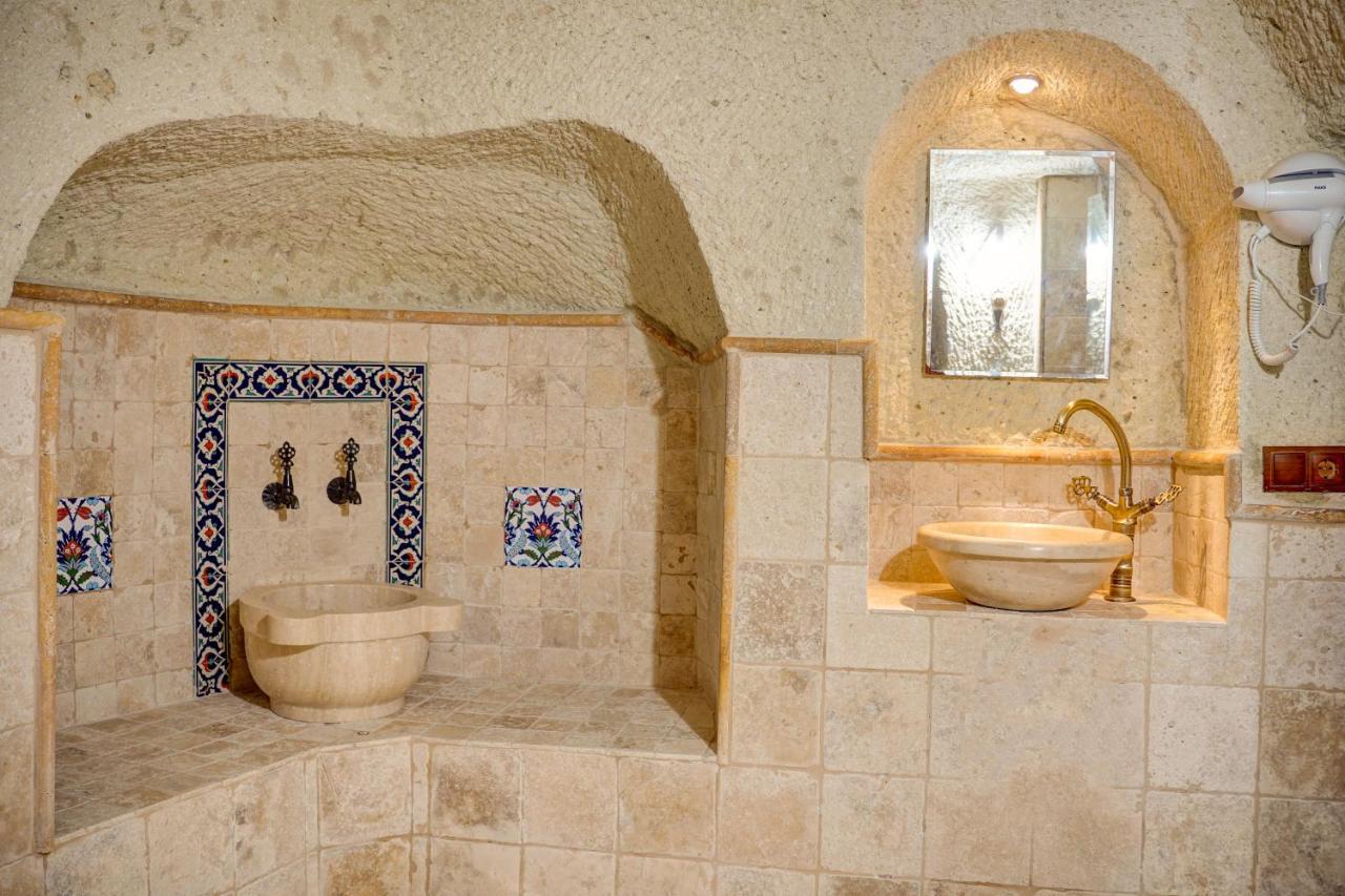 Gibos Cave Hotel Ürgüp Bagian luar foto