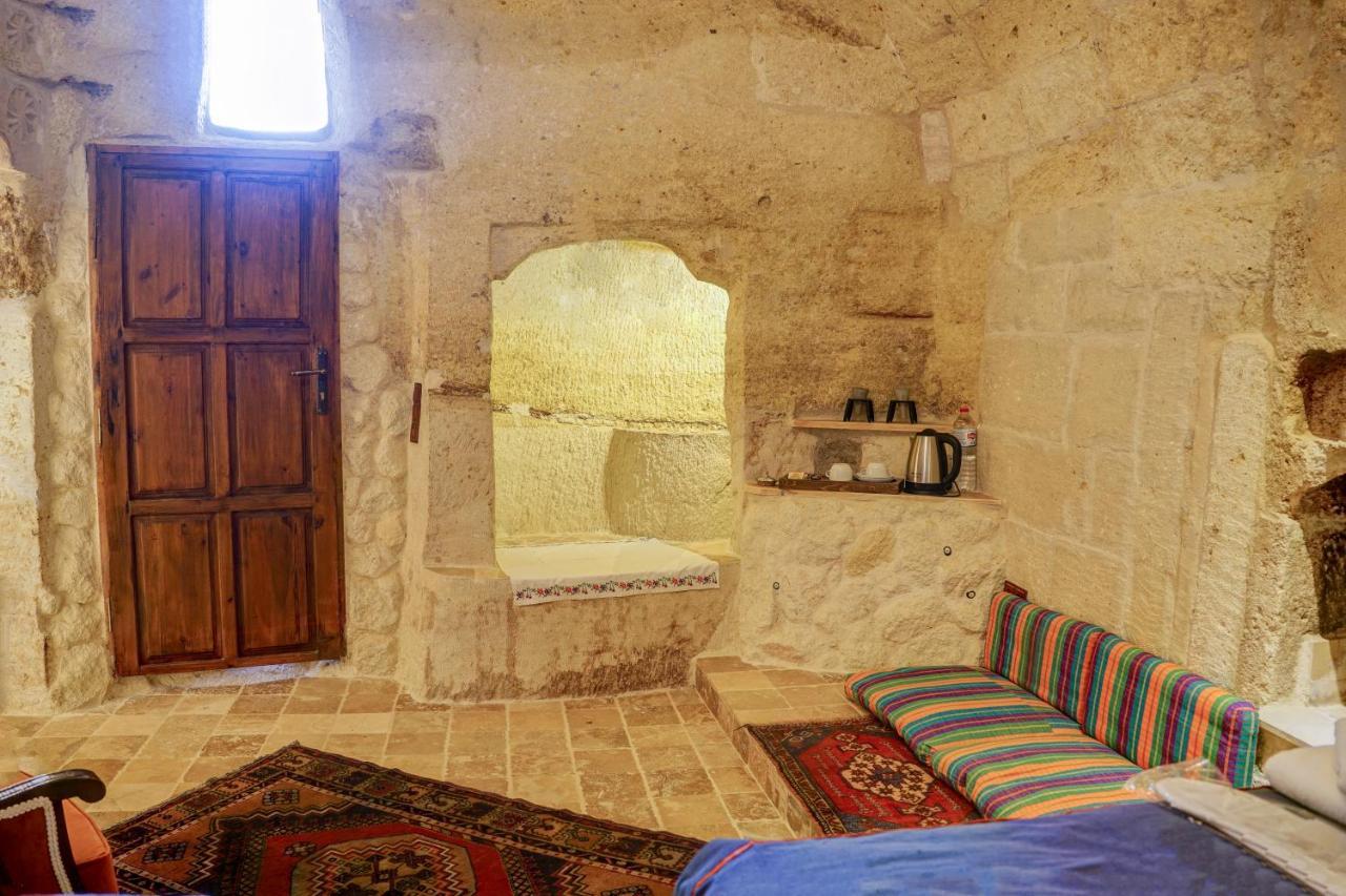 Gibos Cave Hotel Ürgüp Bagian luar foto
