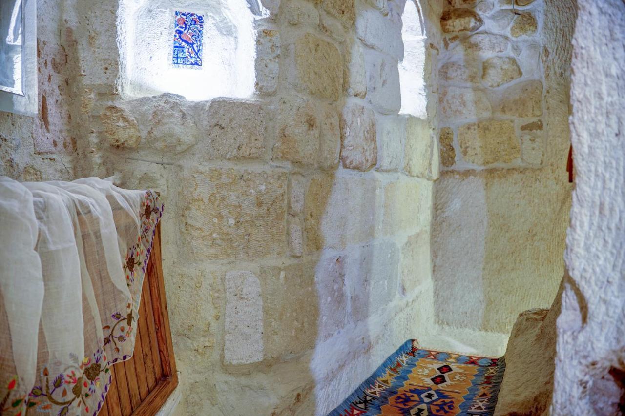 Gibos Cave Hotel Ürgüp Bagian luar foto