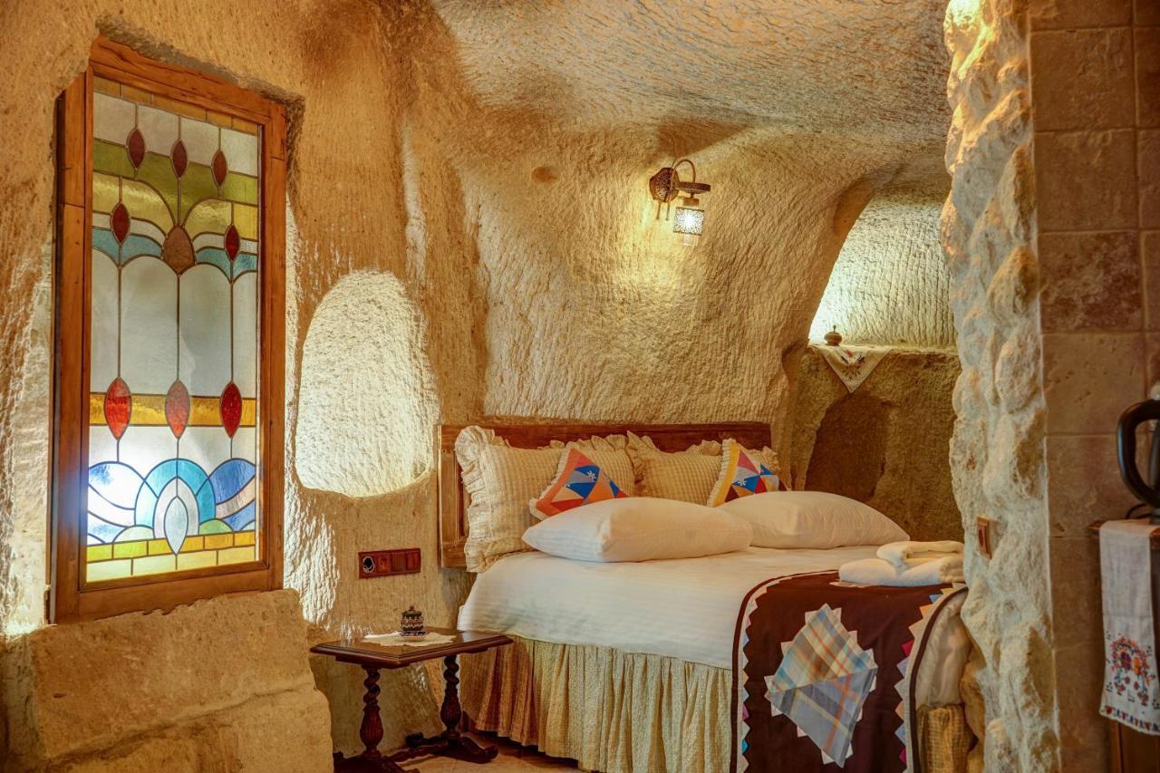 Gibos Cave Hotel Ürgüp Bagian luar foto