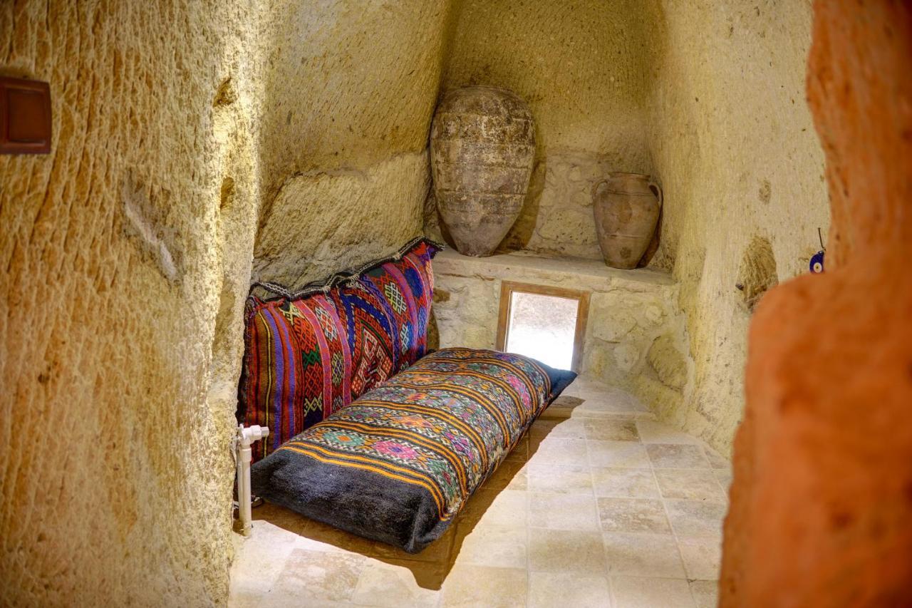 Gibos Cave Hotel Ürgüp Bagian luar foto