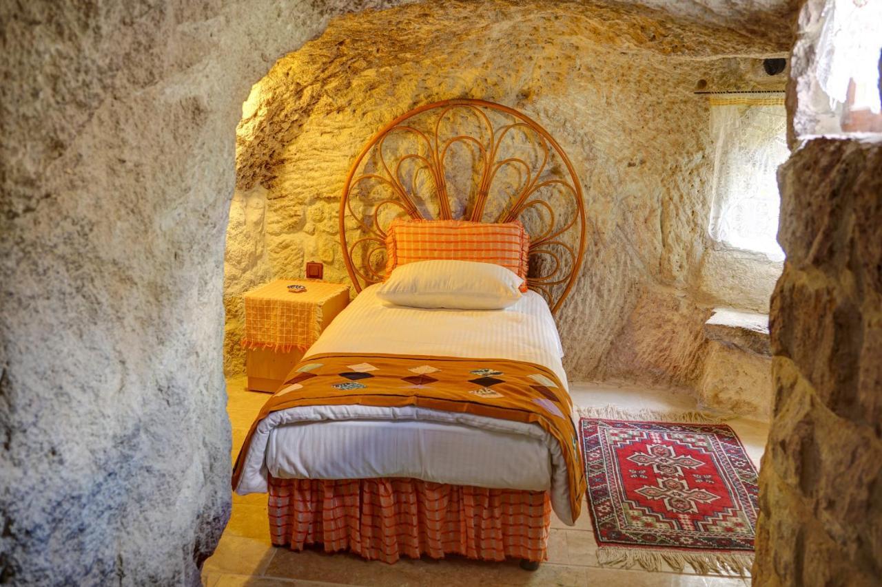 Gibos Cave Hotel Ürgüp Bagian luar foto