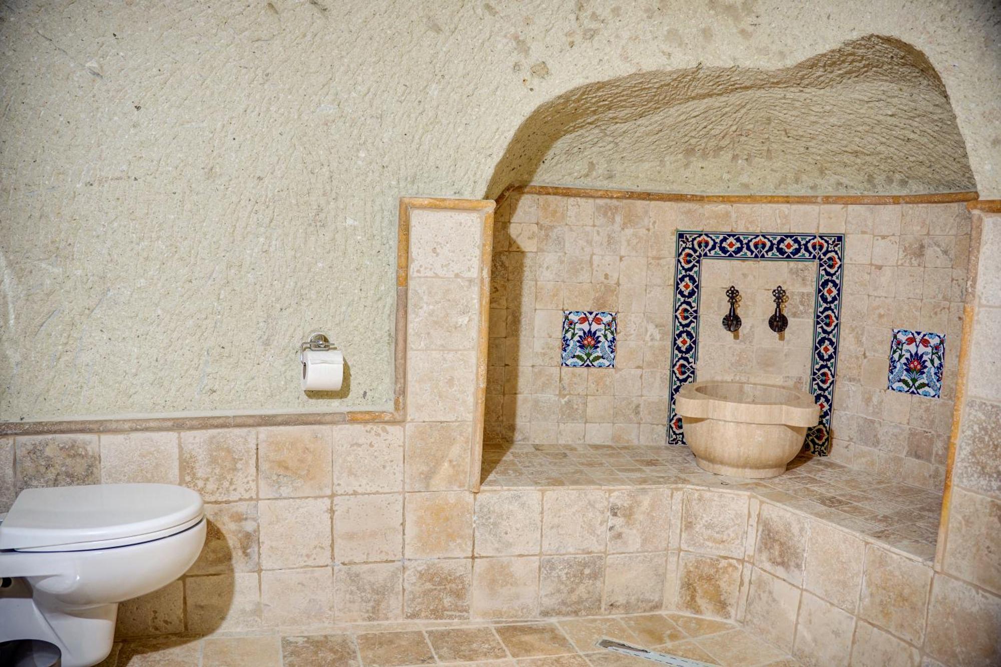 Gibos Cave Hotel Ürgüp Bagian luar foto
