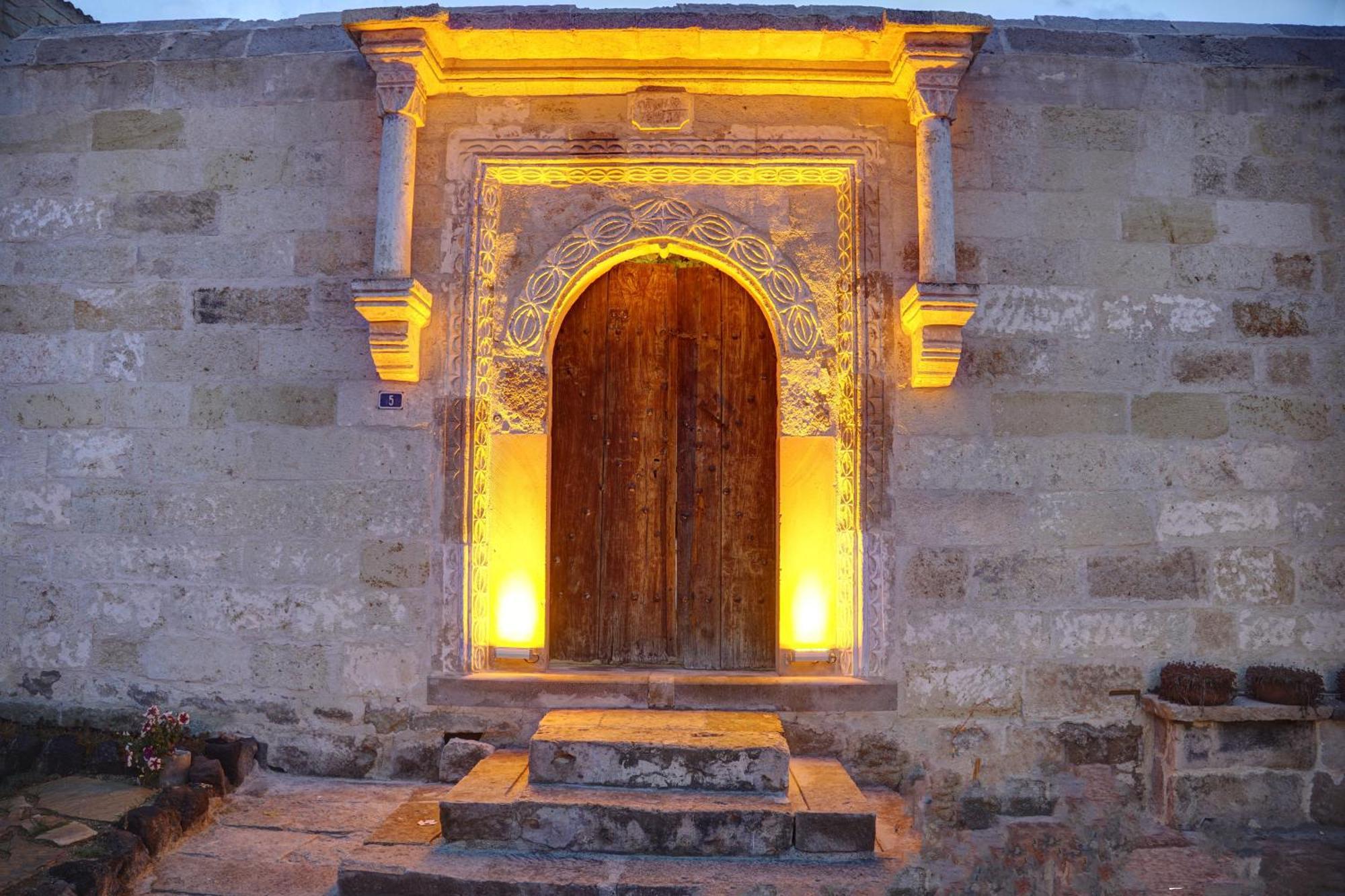 Gibos Cave Hotel Ürgüp Bagian luar foto